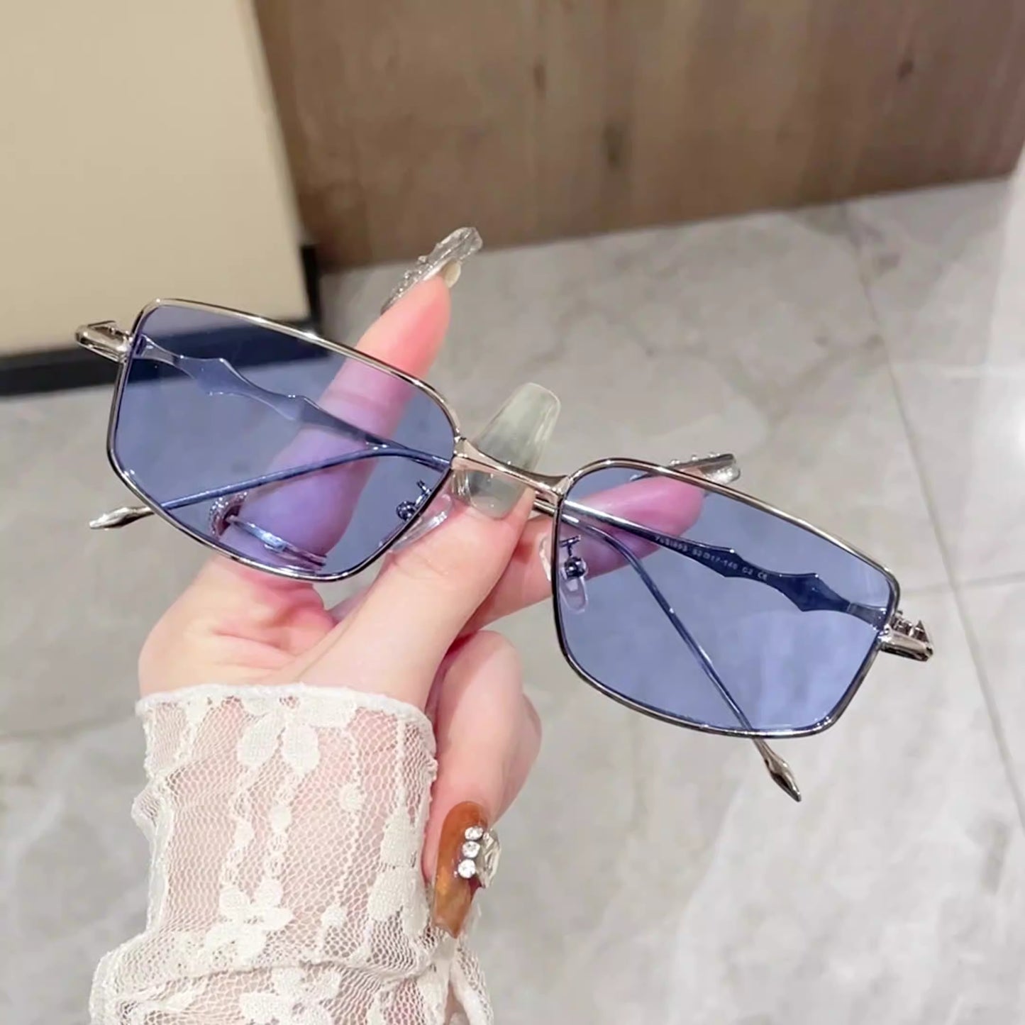 Metal framed sunglasses for men and women fashionable sunglasses for couples anti blue light flat mirror