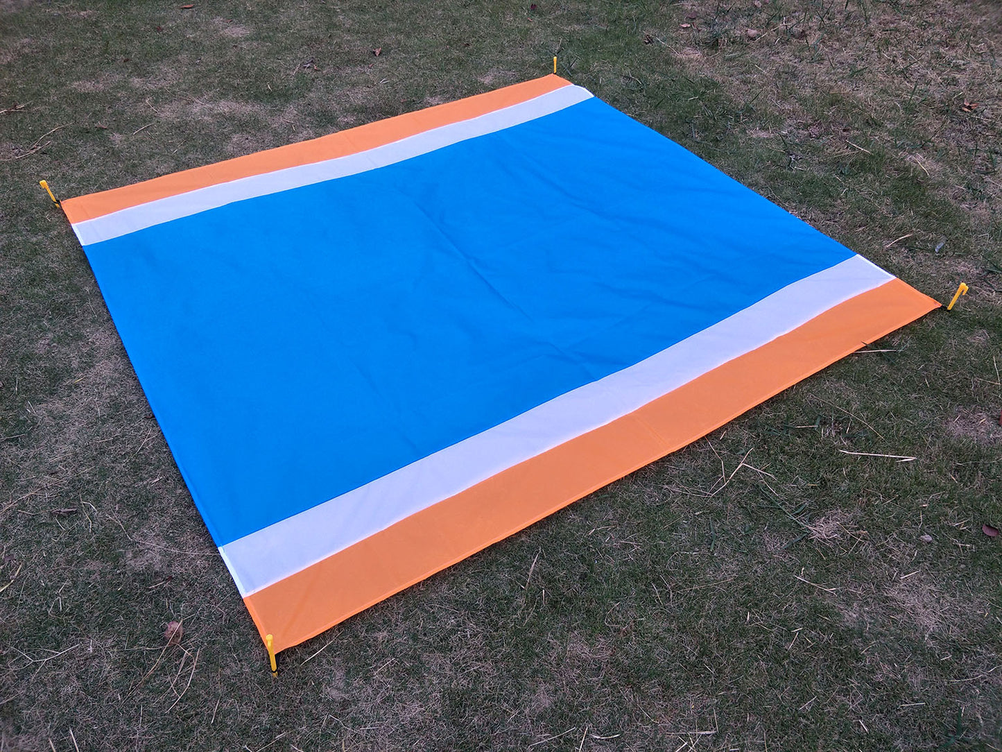 Outdoor Camping Waterproof Beach Mat Portable Foldable Polyester Picnic Mat New Model