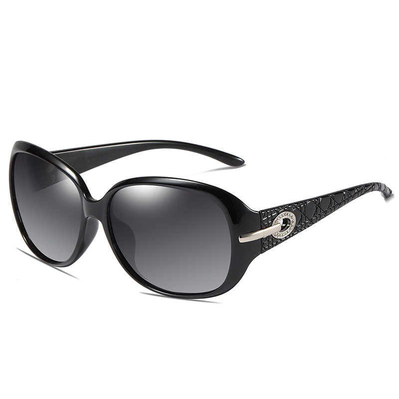 Sunglasses, women's classic diamond studded sunglasses, UV resistant driving polarized glasses